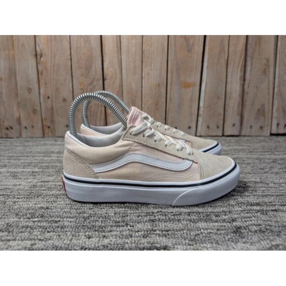 Vans Old Skool in Light Pink/White Size 3Y or 5 Women